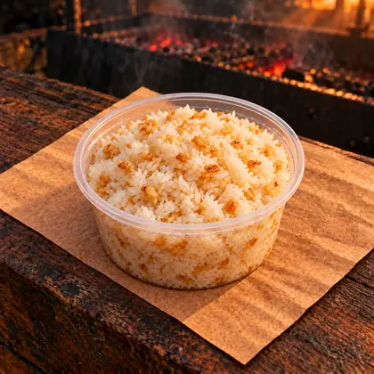 Arroz branco de alho e óleo